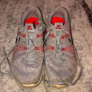 Mens Nike Fury Size 9.5